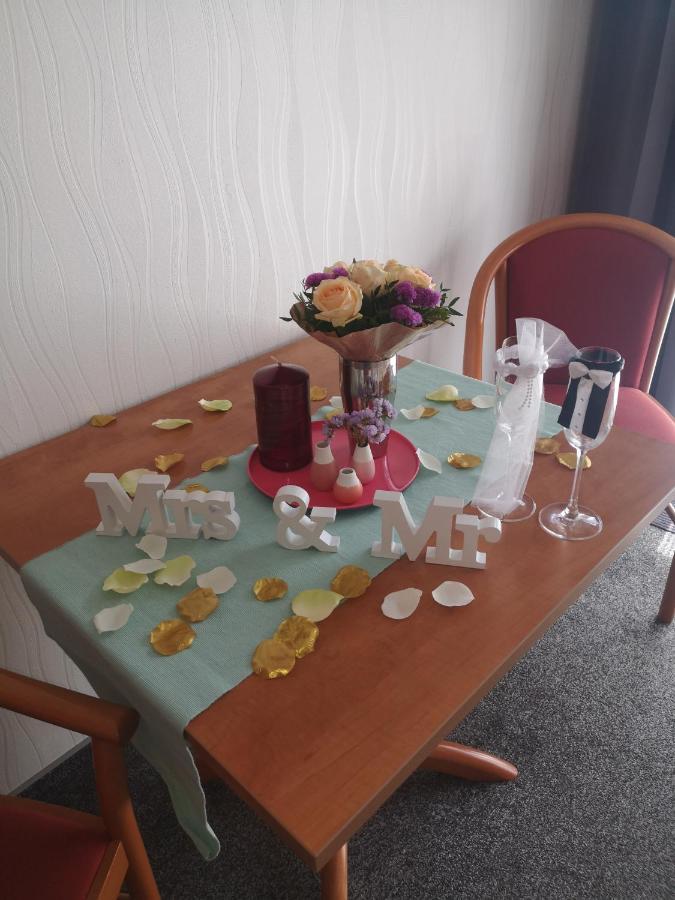 Pension Elmenhorst Elmenhorst/Lichtenhagen Bagian luar foto