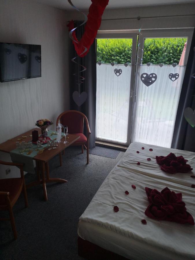 Pension Elmenhorst Elmenhorst/Lichtenhagen Bagian luar foto
