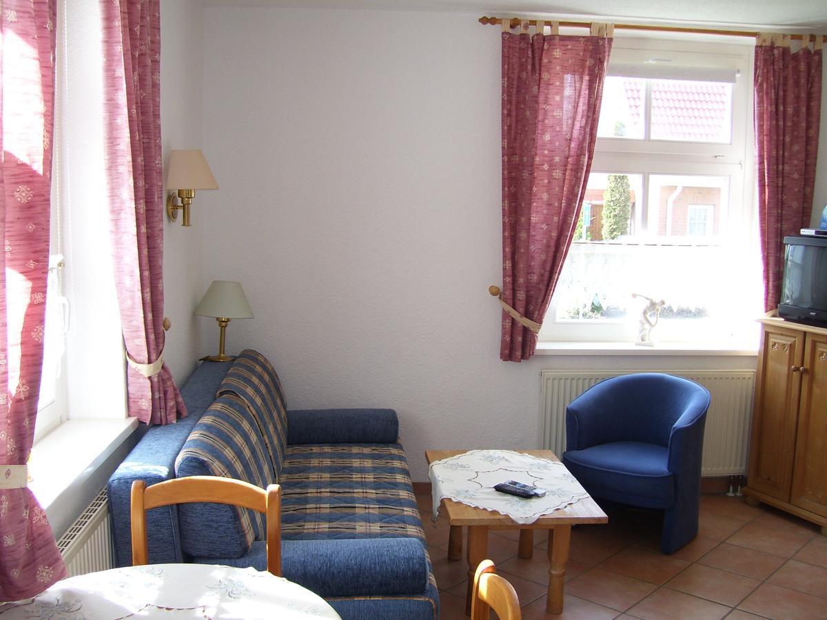 Pension Elmenhorst Elmenhorst/Lichtenhagen Bagian luar foto