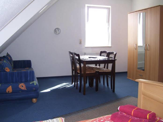 Pension Elmenhorst Elmenhorst/Lichtenhagen Bagian luar foto